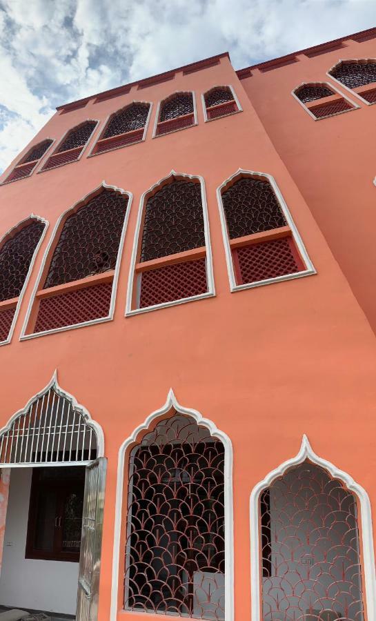 Nikunj Ashram Hotell Vrindāvan Exteriör bild